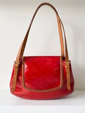 Louis Vuitton Red Monogram Vernis Biscayne Bay GM Shoulder Patent Bag RARE